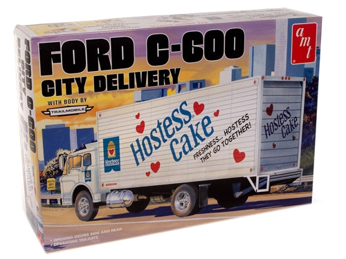 AMT1139 Ford C-600 City Delivery (Hostess) 1:25 Scale Model Kit