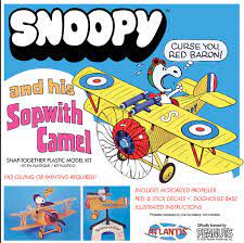 Atlantis Snoopy and his Sopwith Camel with Motor Snap Plastic Kit